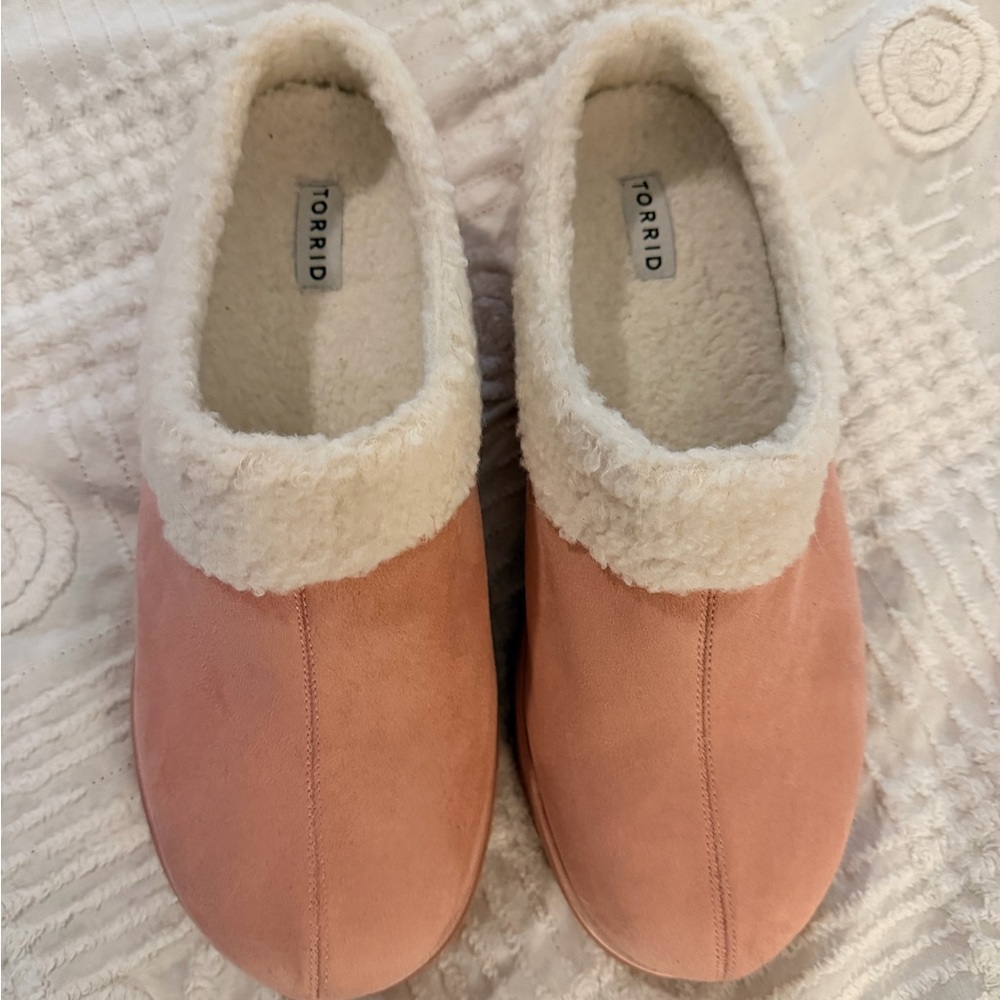 Torrid women’s Slippers in Pink with Cream Trim